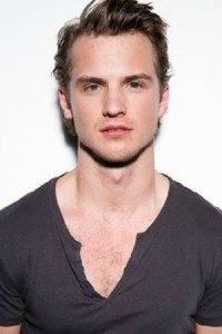 Freddie Stroma